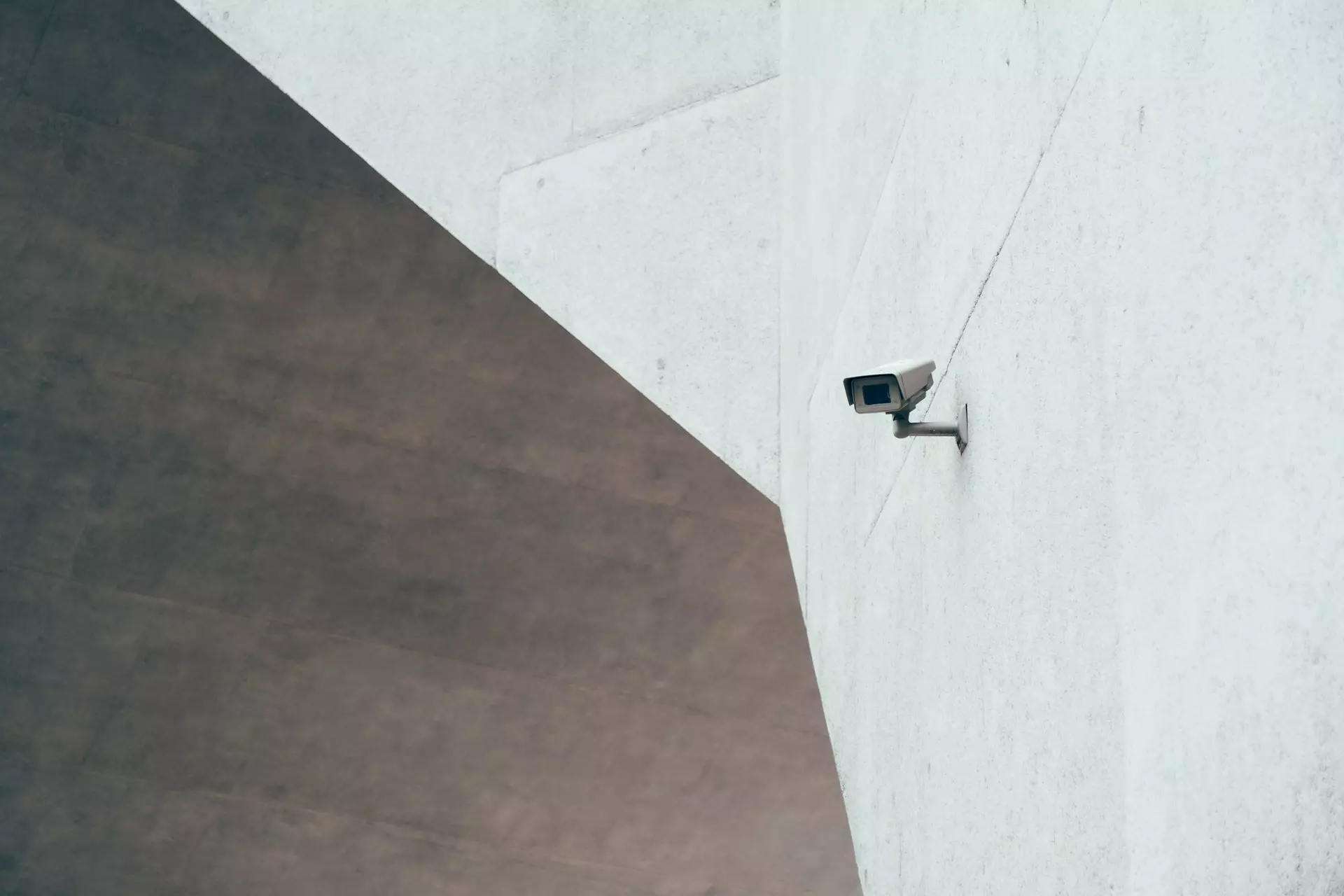 Postavljanje alarmnih sistema i video nadzora RH