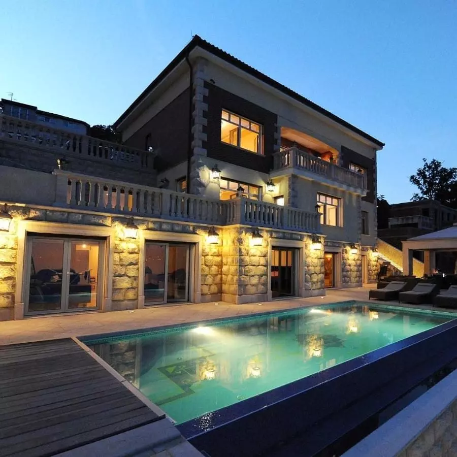 Povoljan najam luksuzne vile s bazenom u Opatiji