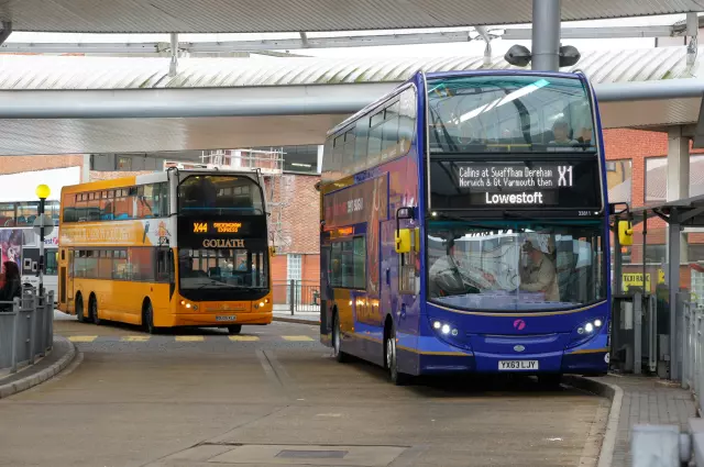 Prijevozputnikaautobusimavisokeklase,Lumbarda,Korčula