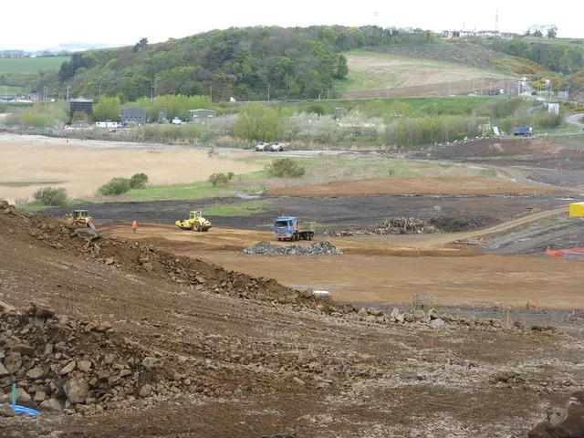 Pripremniradovinagradilištu,Mlini3