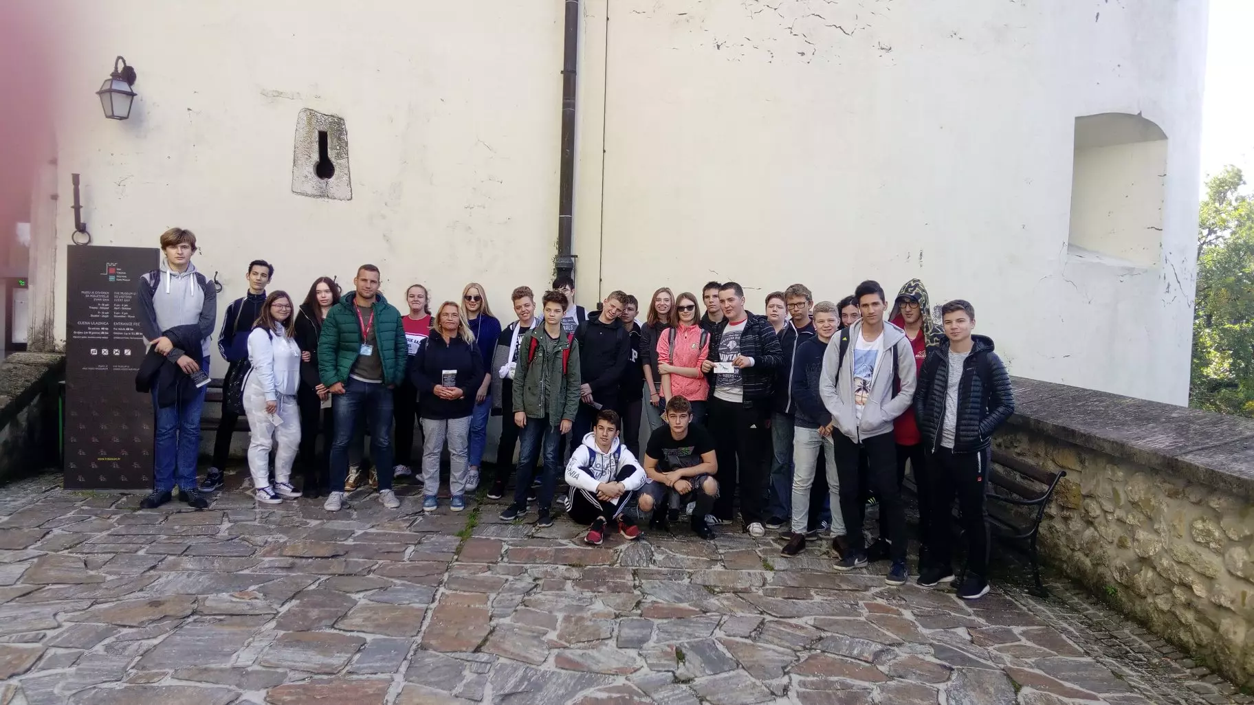 Privatnaopća,prirodoslovnomatematičkaijezičnagimnazijaZagreb4