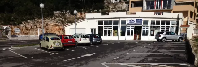 Prodaja,montažaiugradnjaPVCstolarije,sobnavrata,Šibensko-kninskažupanija2