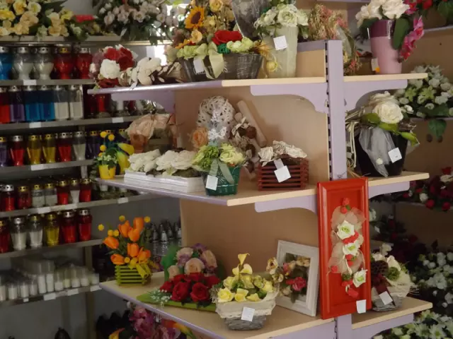 Prodajacvijećailampiona,cvjećarna,Otočac3