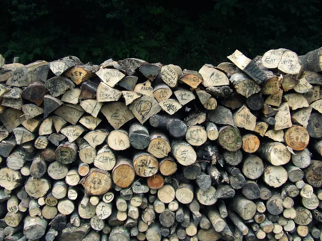 ProdajaidostavadrvazaogrjevSesvete,DugoSelo,Zagreb1 ProdajaidostavadrvazaogrjevSesvete,DugoSelo,Zagreb1