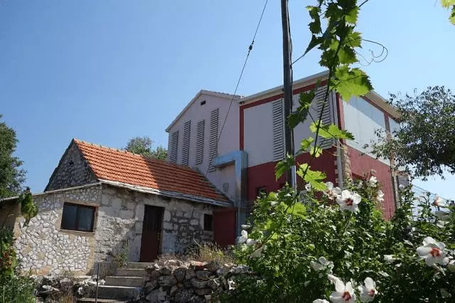 Prodaja suhomesnatih proizvoda 