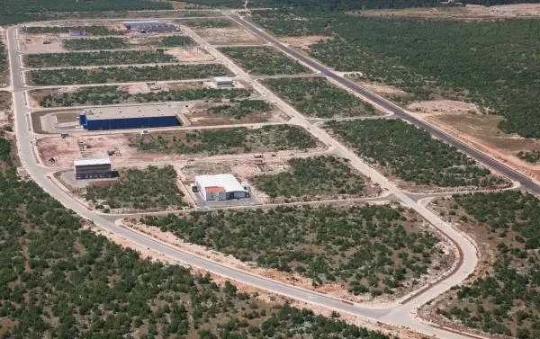 Zemljište za urbani sadržaj Zemljište na prodaju Sinj