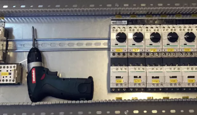 Productionofelectricalcabinetsandindustrialautomation3