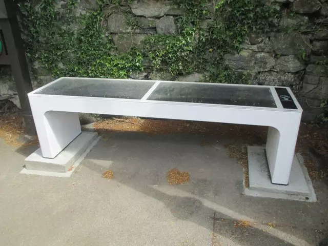 ProizvodnjaiinstalacijapametnihklupaHrvatska1