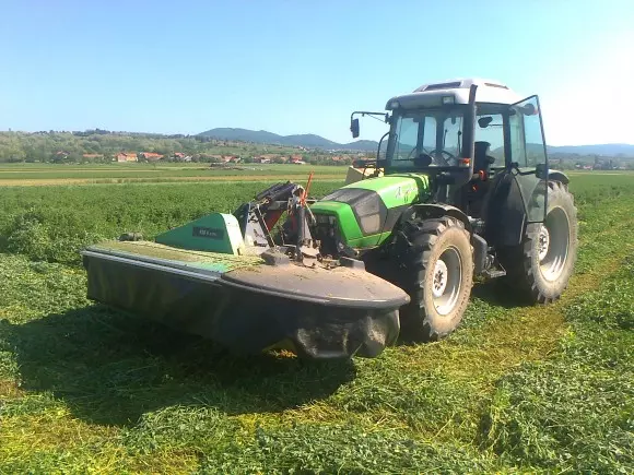 Proizvodnjaiprodajamlijekatetovnejunadiimliječnihkrava,Velika,Požeškoslavonskažupanija,Hrvatska3 Proizvodnjaiprodajamlijekatetovnejunadiimliječnihkrava,Velika,Požeškoslavonskažupanija,Hrvatska3