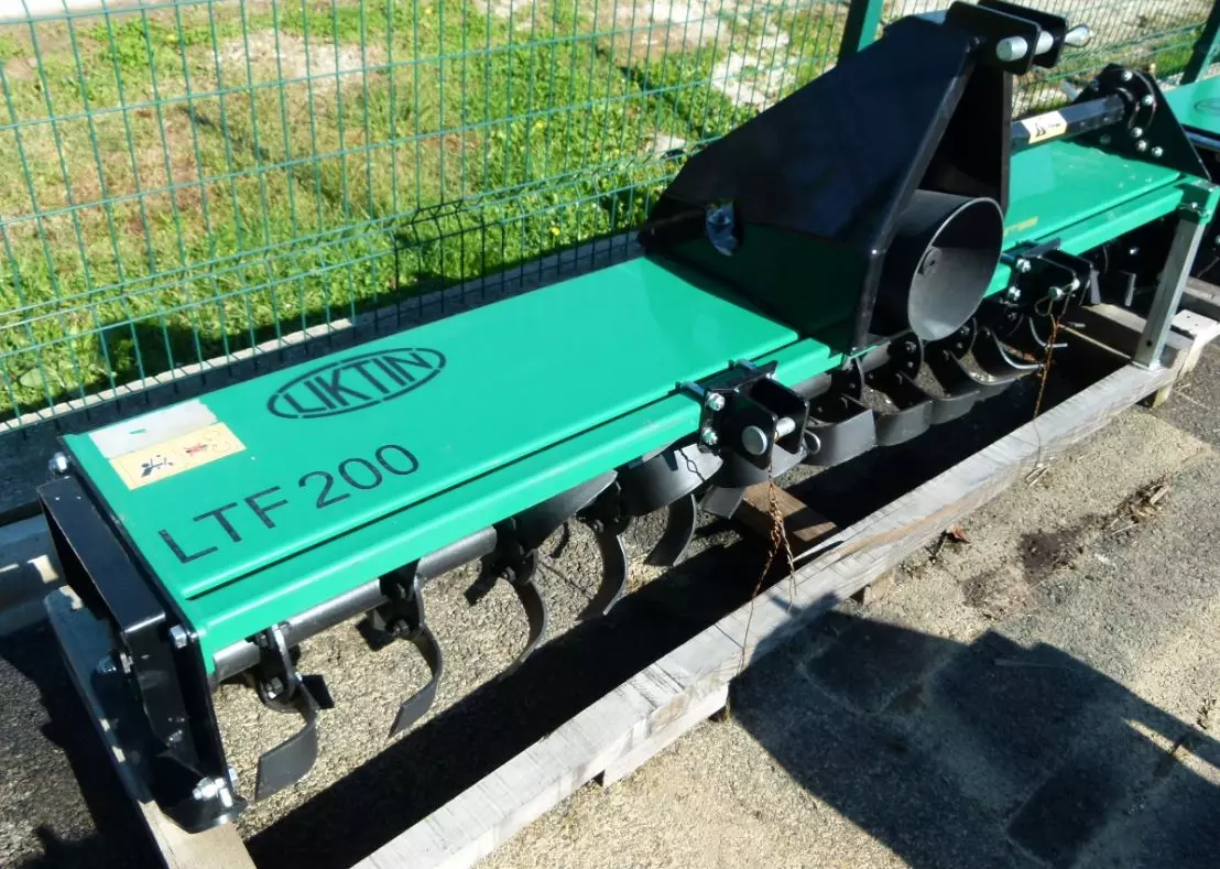 Prodaja i proizvodnja traktorskih freza i malčera Proizvodnja traktorskih freza i malčera Preseka