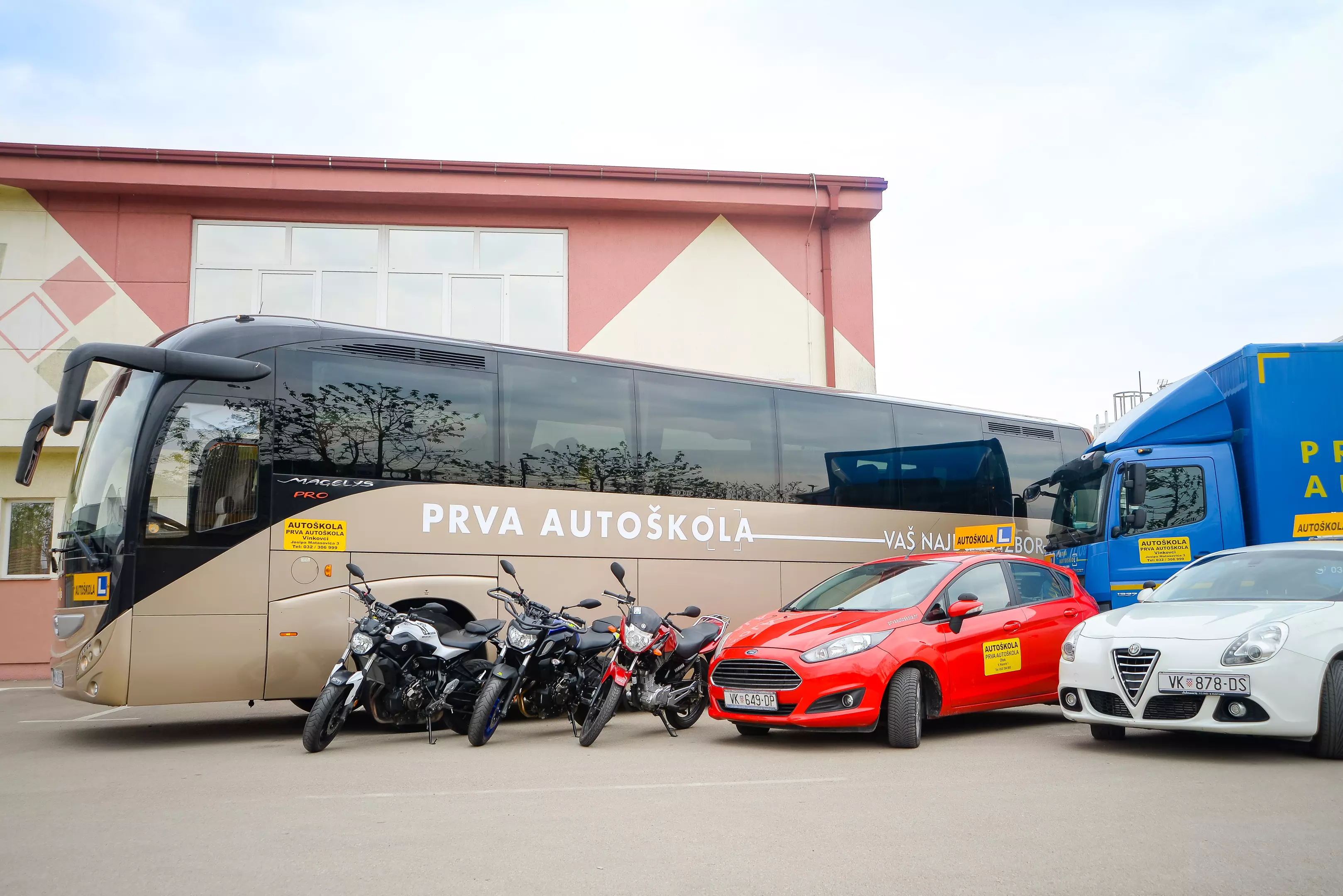 Polaganje vozačkih ispita, za kategorije A , B, C, D i E, grad Vinkovci, Hrvatska