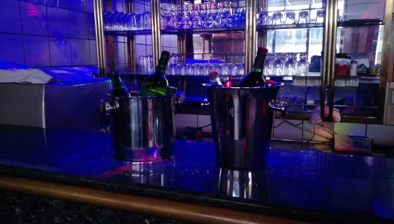 Caffe bar Caffe bar sa DJ muzikom u Kladnju