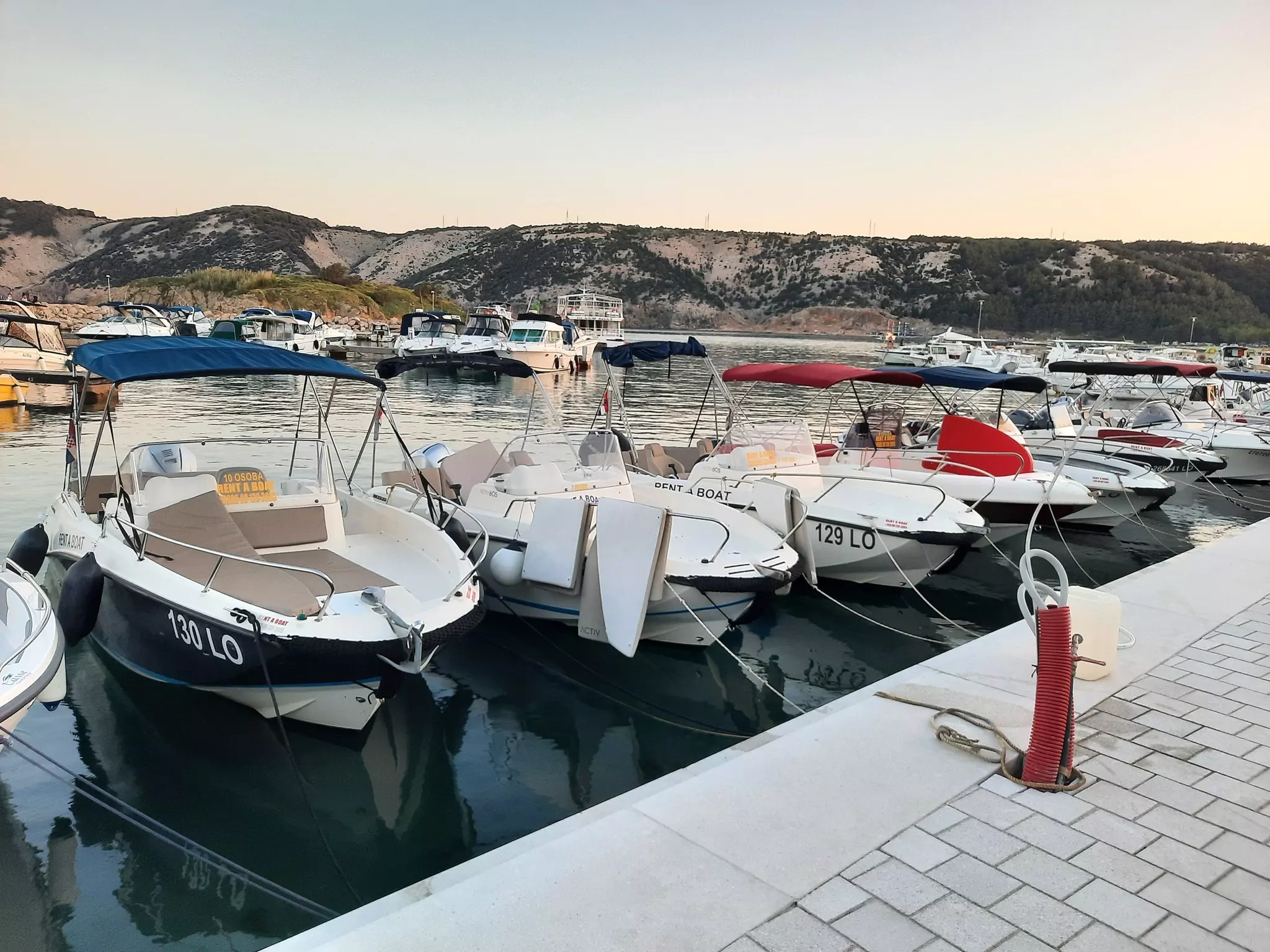 Rena a boat Lopar i charter Rab