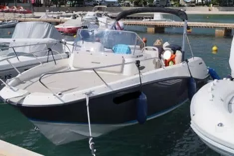 Rena a boat Lopar i charter Rab