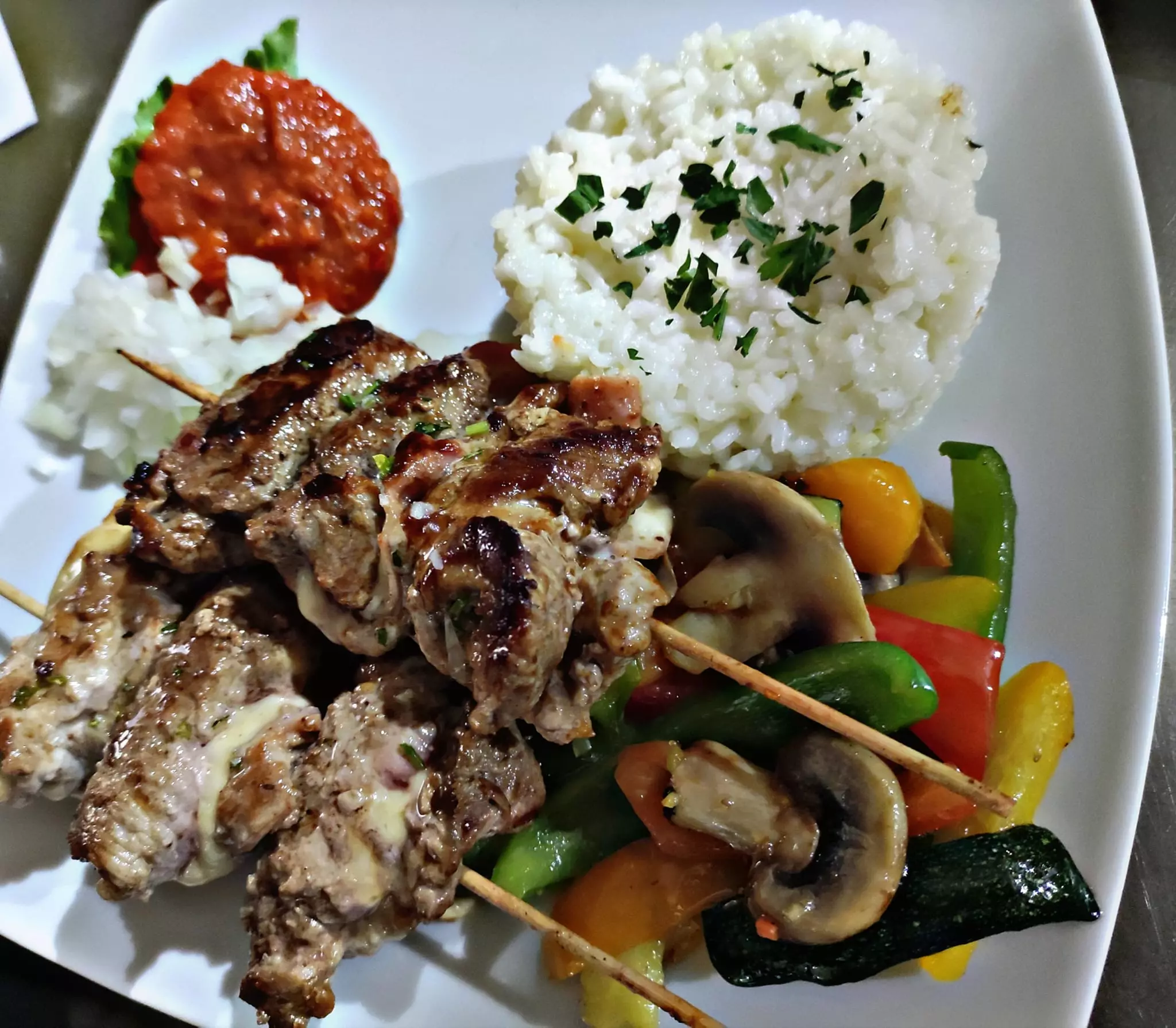 Jela od svježih domaćih namirnica, ponuda Ponuda jela od svježih domaćih namirnica u Splitu, Hrvatska