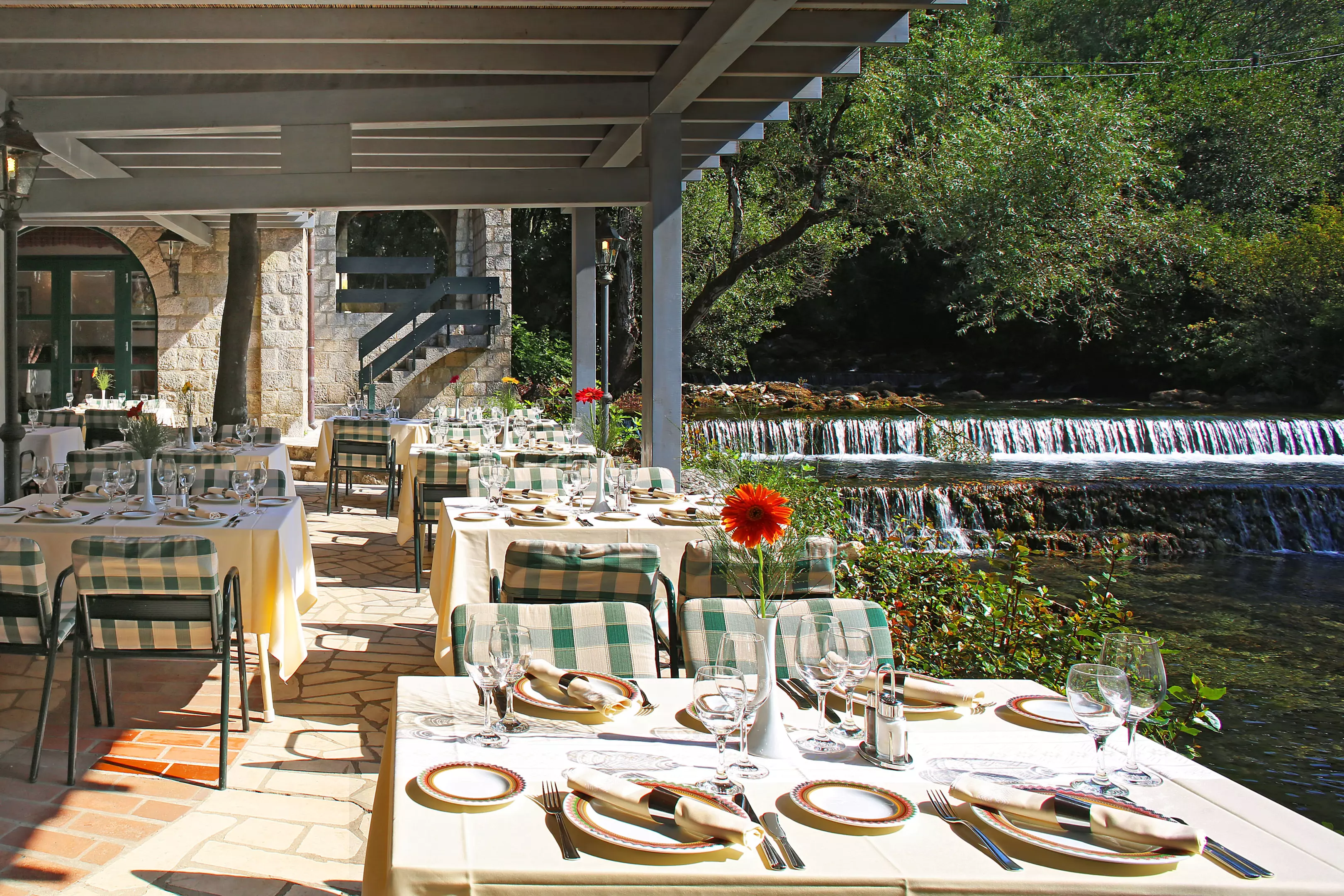 RestoranLjuta-Gruda,blizinaCavtata