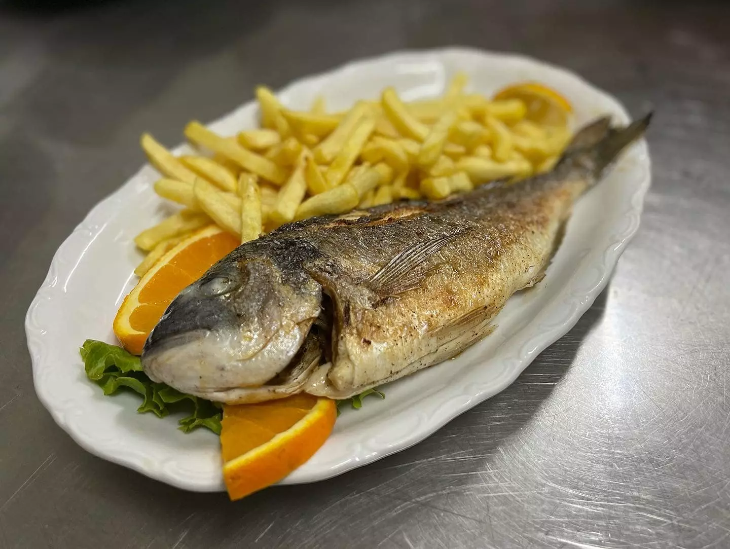 Restoran domaće hrane i pansionski smještaj Gospić, RH