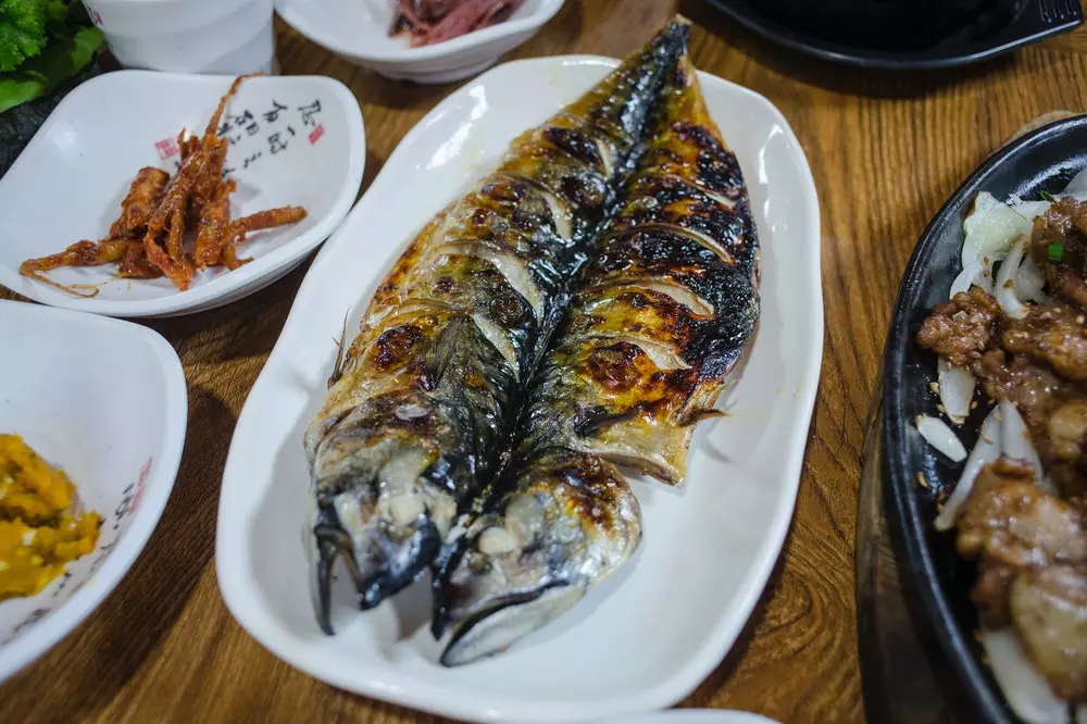 Restoranribljiimesnimeni