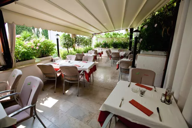 Ribljiimesnispecijaliteti,restoraninajamapartmana,Dramalj5