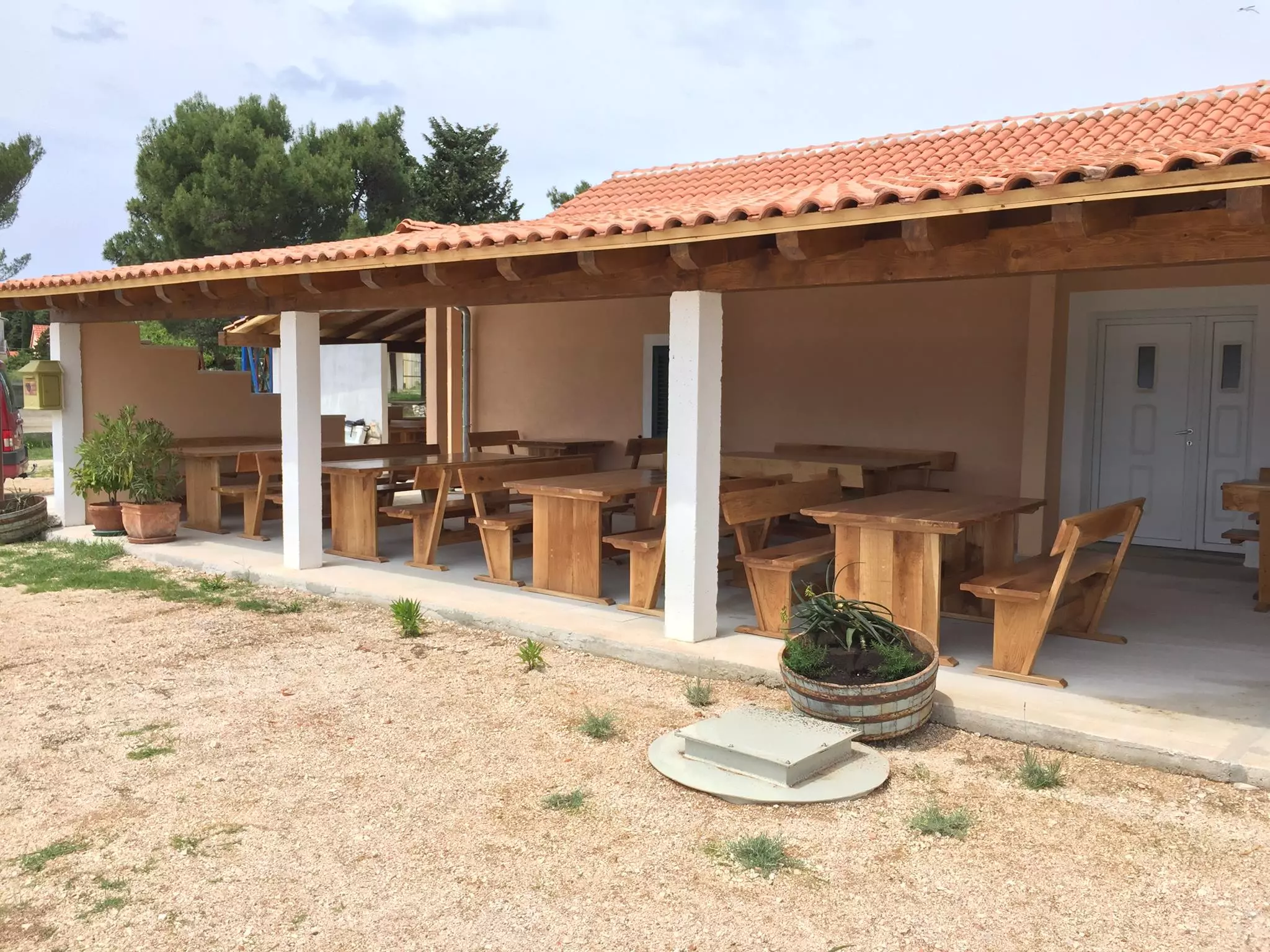 Riblji i mesni specijaliteti Dugi otok Verunić