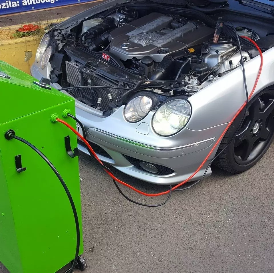 Servis_automehanike_i_autolimarije_Kvartić,centar,Zagreb3