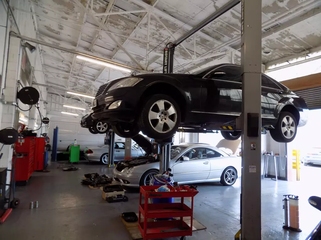 Servis_svih_osobnih_vozila,kompjuterska_dijagnostika,Buzet,Sveti_Martin Servis_svih_osobnih_vozila,kompjuterska_dijagnostika,Buzet,Sveti_Martin