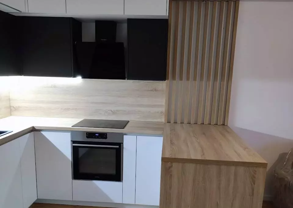 Proizvodnja i montaža namještaja po mjeri Izrada i montaža namještaja po mjeri Hrvatska