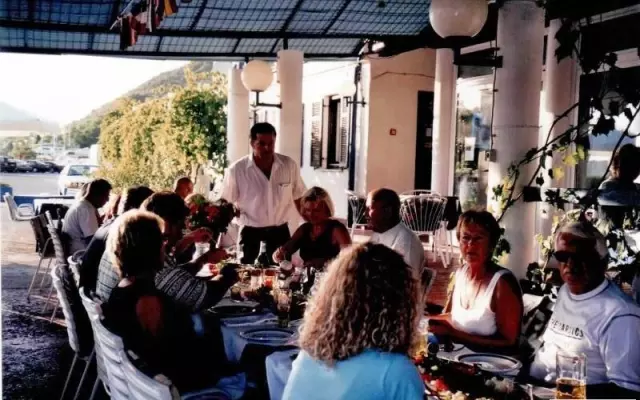 Specijalitetisaražnjaisuhamarina,Rab