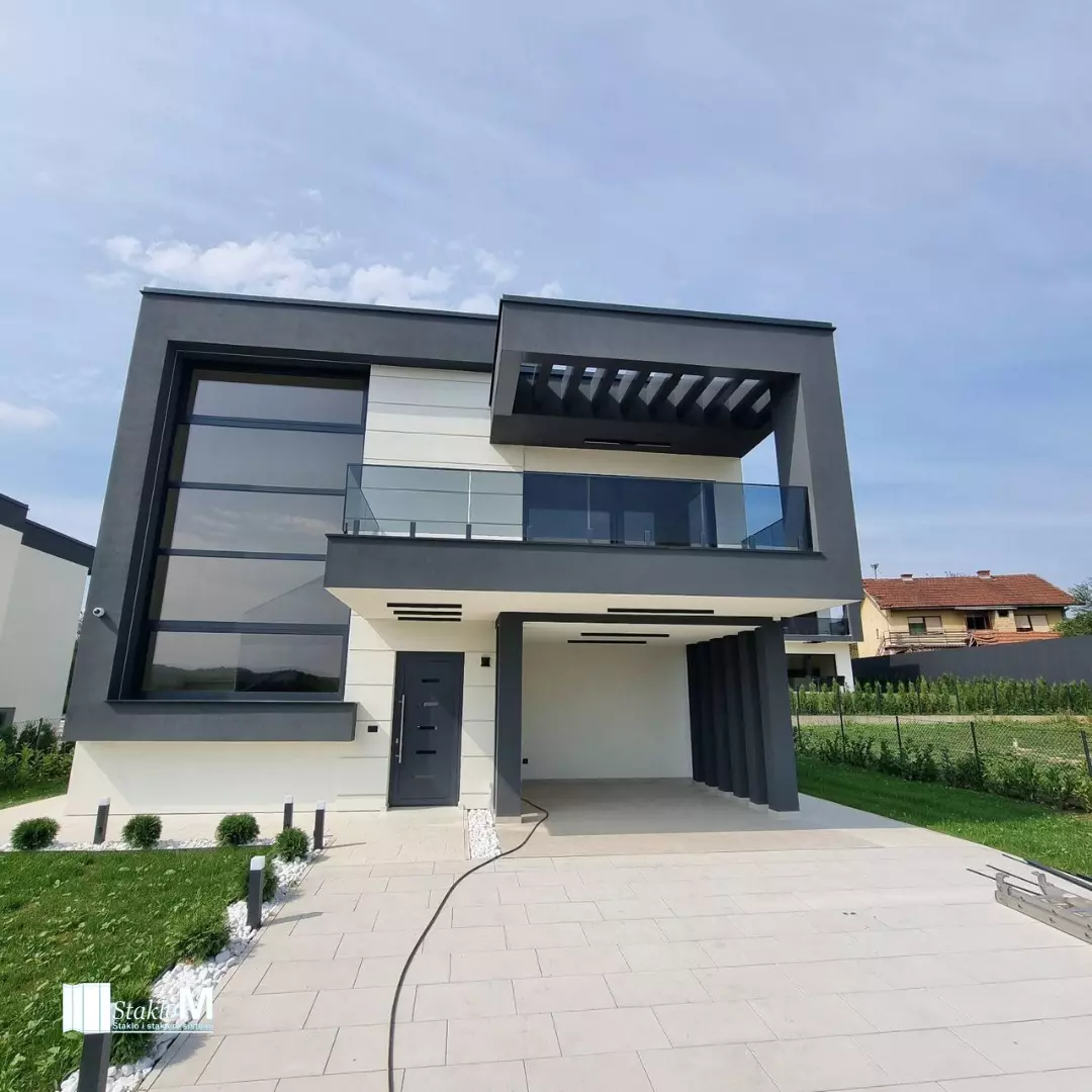 Usluge zastakljivanja terase Zastakljivanje terasa Banja Luka, BiH