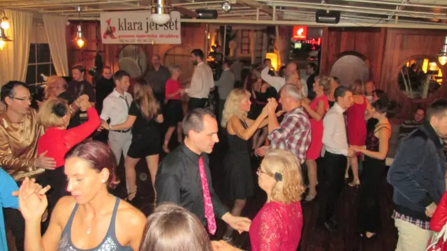 Standarniilatinoameričkiplesovi,plesnepoduke,aerobik,Rijeka Standarniilatinoameričkiplesovi,plesnepoduke,aerobik,Rijeka