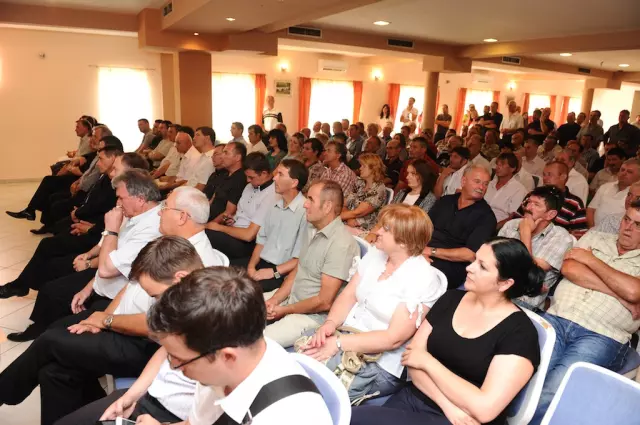 StručnoosposobljavanjeuopćiniDicmosmještenojnakopnenomdijeluSplitskodalmatinskežupanije