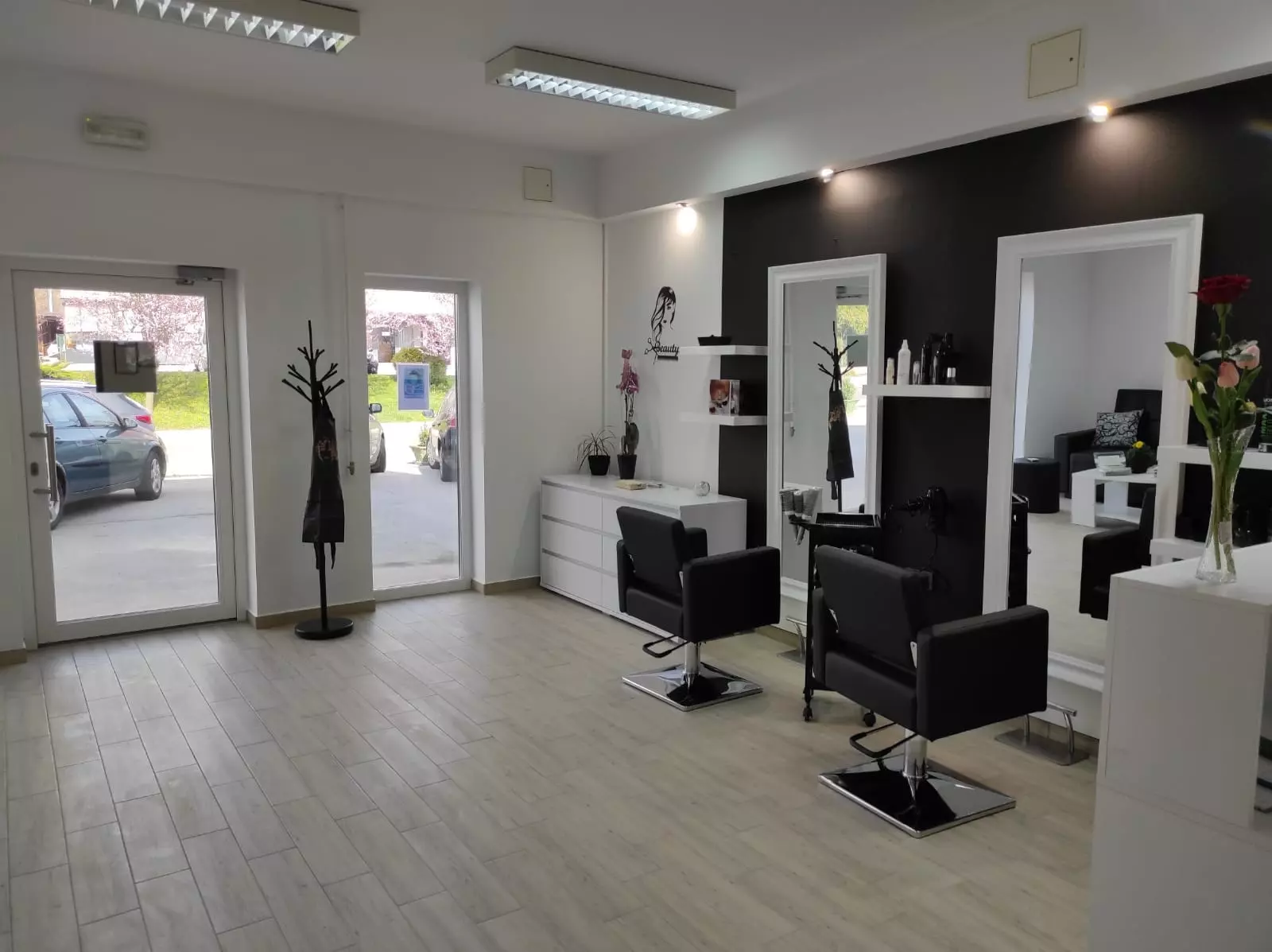 Frizersko-kozmetički salon, frizura Frizersko-kozmetički salon Štrigova u RH