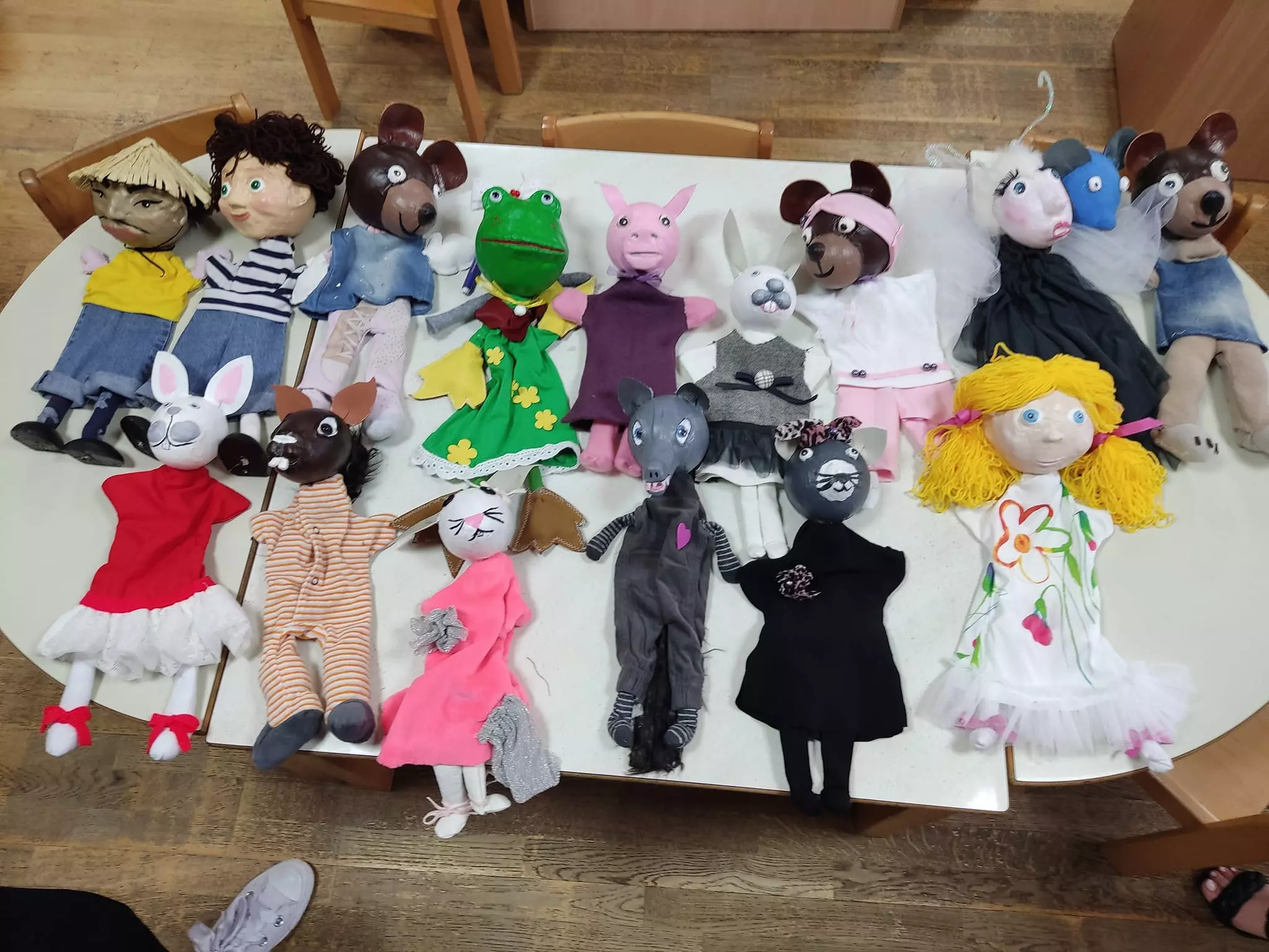 Izvođenje kazališnih predstava, Zagreb, Hrvatska