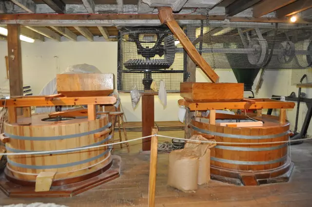 Tehnološkeuslugeumlinarstvuitehnološkiinženjering,Zagreb3