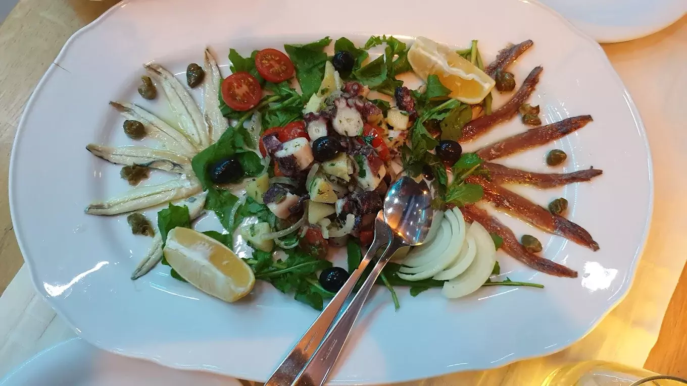 Dalmatinski recepti Tradicionalni dalmatinski recepti Cres, Hrvatska