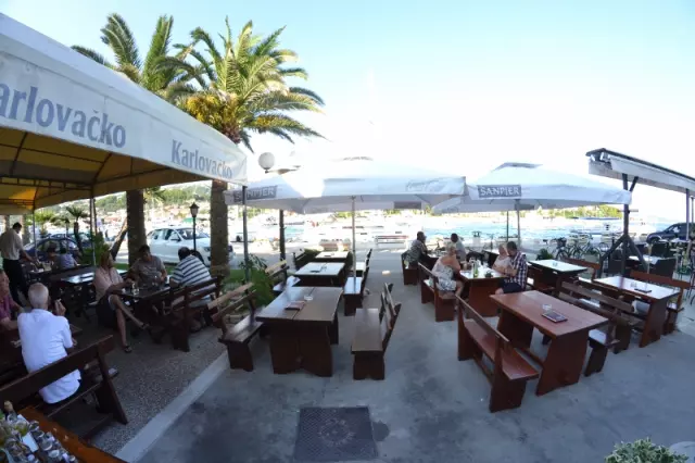 Trgovinaribama,rakovimaiškoljkama,Rab