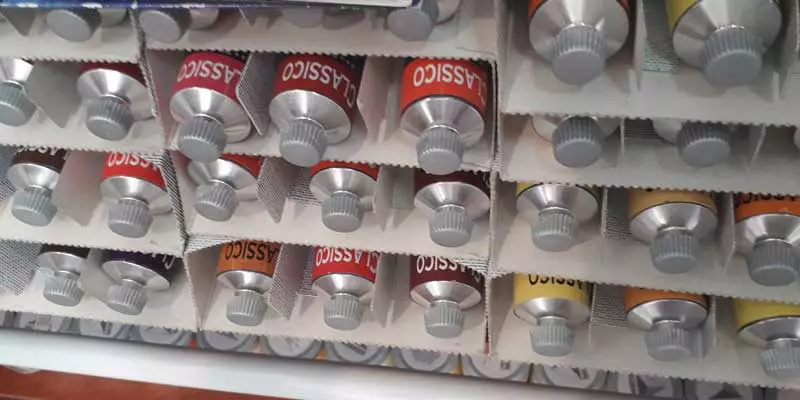 TrgovinaslikarskimpriboromSplit15 TrgovinaslikarskimpriboromSplit15