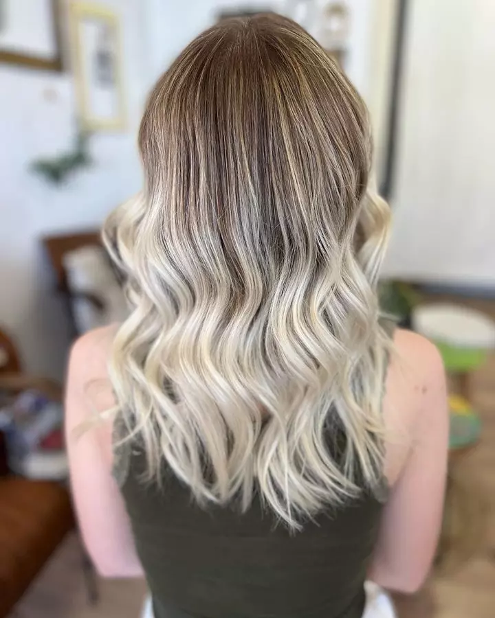 Ekstenzije i bojanje kose, frizerski salon Frizerski salon u Varaždinu, Hrvatska