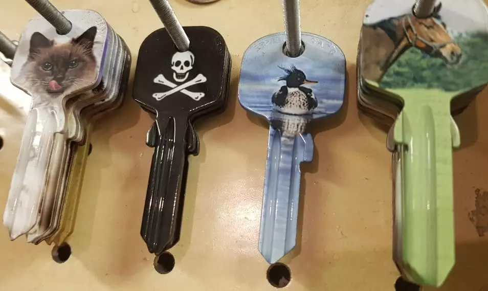 Otvaranje vrata na uredima i stanovima Otvaranje vrata na stanovima i uredima Zagreb, RH