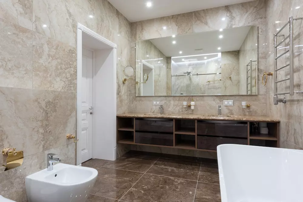 Ključ u ruke, adaptacije Adaptacije, ključ u ruke u Karlovcu, Hrvatska