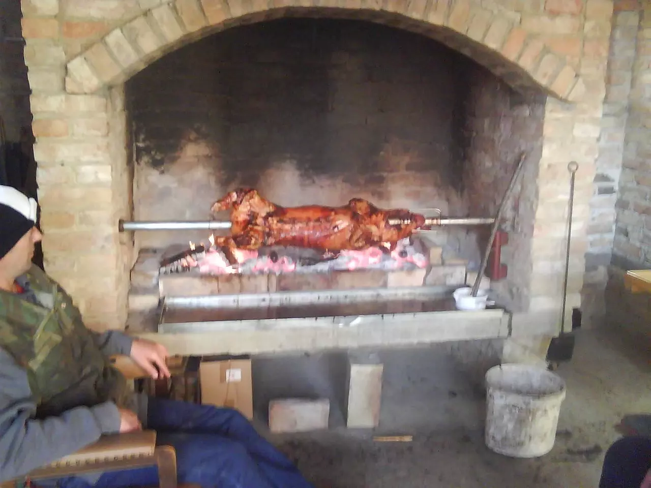 Uslugepečenjaodojakaijanjaca,pečenjaraGornjeMekušje,Karlovačkažupanija1 Uslugepečenjaodojakaijanjaca,pečenjaraGornjeMekušje,Karlovačkažupanija1