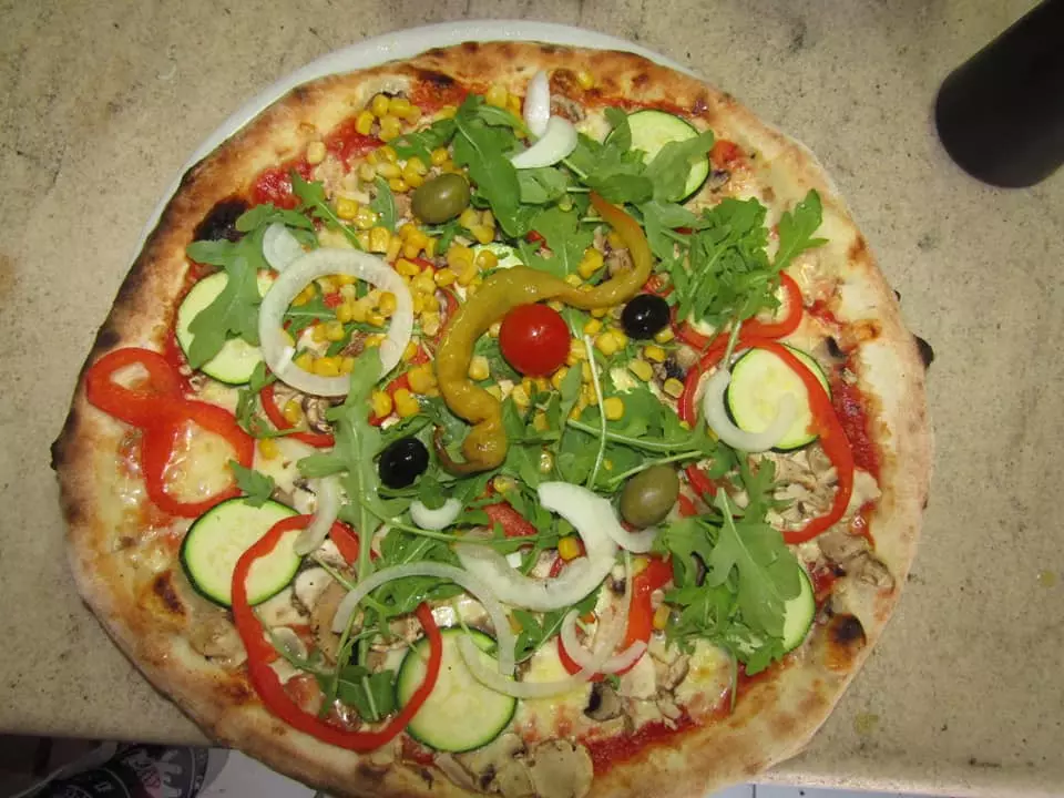 Velik_izbor_pizza_Supetar4 Velik_izbor_pizza_Supetar4