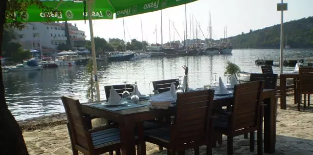 Velikiizborribljihimesnihspecijaliteta,Goveđari,Dubrovnik