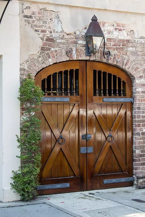 Vrataištokoviodmasiva,KaštelNovi,Splitskodalmatinskažupanija3 Vrataištokoviodmasiva,KaštelNovi,Splitskodalmatinskažupanija3