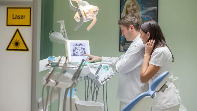 Vrhunskeuslugeliječenjazubi,estetskastomatologija,Makarska