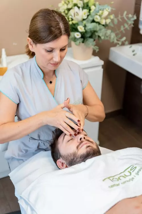 Vrhunski kozmetički tretmani za njegu lica