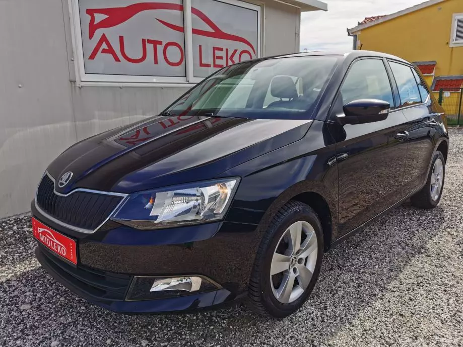 Trgovina rabljenih vozila u Kaštel Lukšiću, RH