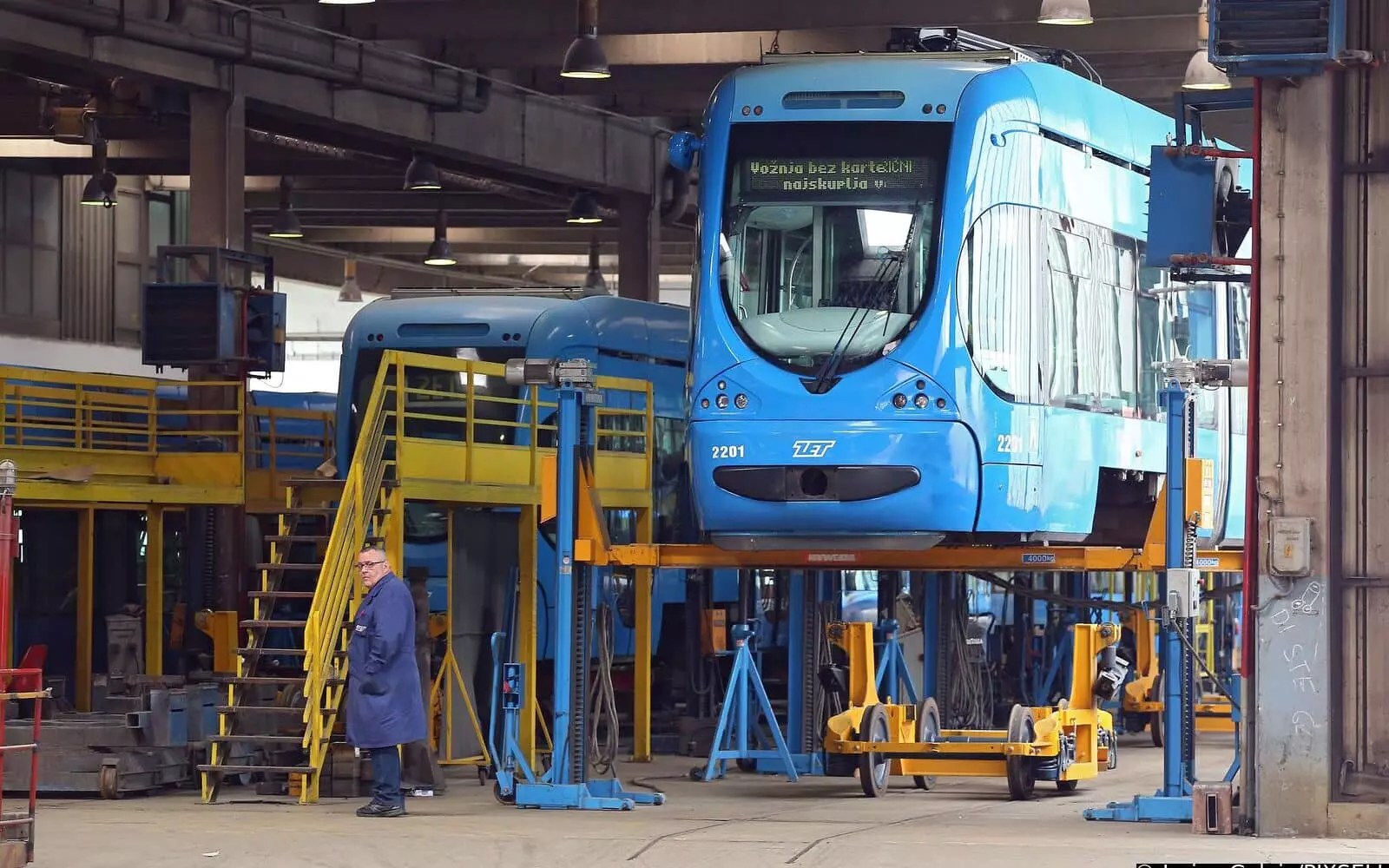 Djelatnici ZET a, kolektivni ugovori Djelatnici ZET a, radnička prava i kolektivni ugovori, Zagreb, RH