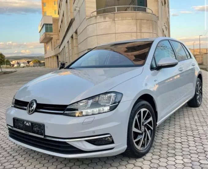 Povoljan najam automobila u Zagrebu, RH