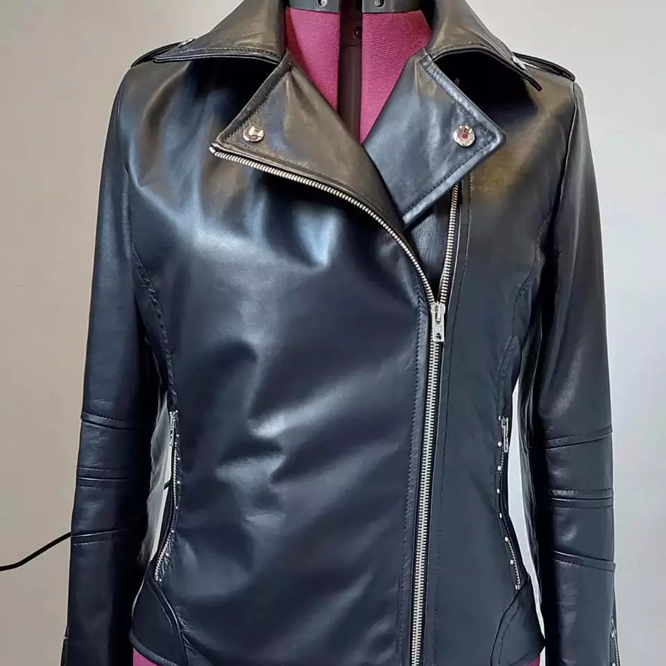 Izrada kožne odjeće i predmeta i torbica od kože 